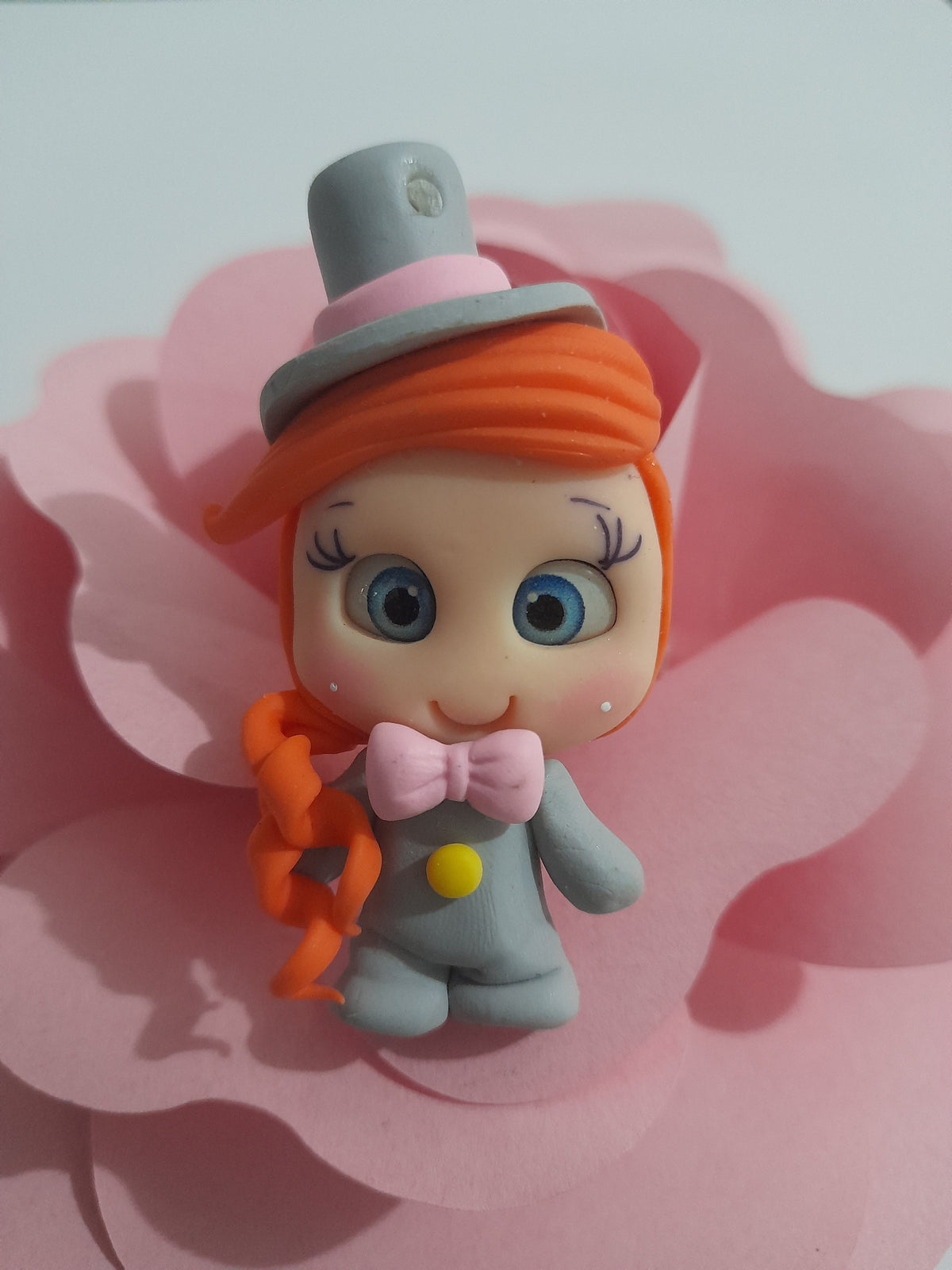 MUÑECA DE PORCELANA 2