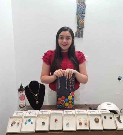 EMPRENDE CON JOYERIA EN RESINA UV